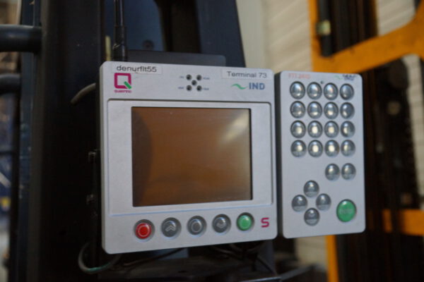 Nr.14, Schubmast­stapler 1,4 - 1,6t, ETM/V 214, Baujahr: 2010, 10.238Stunden – Bild 4