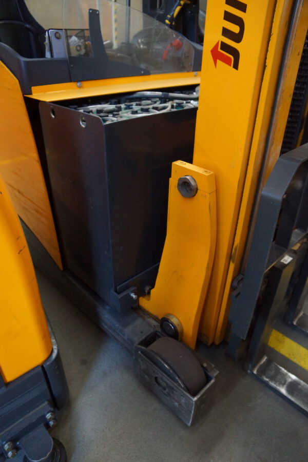 Nr.14, Schubmast­stapler 1,4 - 1,6t, ETM/V 214, Baujahr: 2010, 10.238Stunden – Bild 19