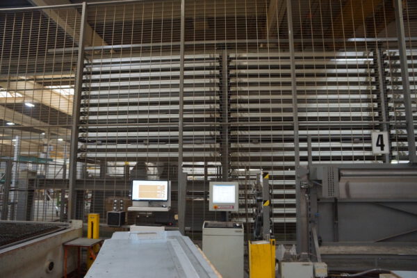 vollautomatisches Blechlager mit 6 Auslagerstationen, 1 Einlagerstation, Remmert, für Bleche max. 4000x2000mm, 243 Lagerplätze, 200 vorhandene Kassetten, max. Beladung pro Palette 5000kg – gebraucht - : – Bild 8
