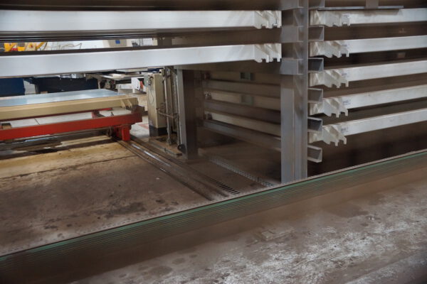 vollautomatisches Blechlager mit 6 Auslagerstationen, 1 Einlagerstation, Remmert, für Bleche max. 4000x2000mm, 243 Lagerplätze, 200 vorhandene Kassetten, max. Beladung pro Palette 5000kg – gebraucht - : – Bild 28