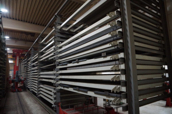 vollautomatisches Blechlager mit 6 Auslagerstationen, 1 Einlagerstation, Remmert, für Bleche max. 4000x2000mm, 243 Lagerplätze, 200 vorhandene Kassetten, max. Beladung pro Palette 5000kg – gebraucht - : – Bild 44