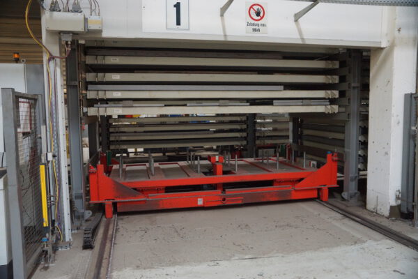 vollautomatisches Blechlager mit 6 Auslagerstationen, 1 Einlagerstation, Remmert, für Bleche max. 4000x2000mm, 243 Lagerplätze, 200 vorhandene Kassetten, max. Beladung pro Palette 5000kg – gebraucht - : – Bild 57