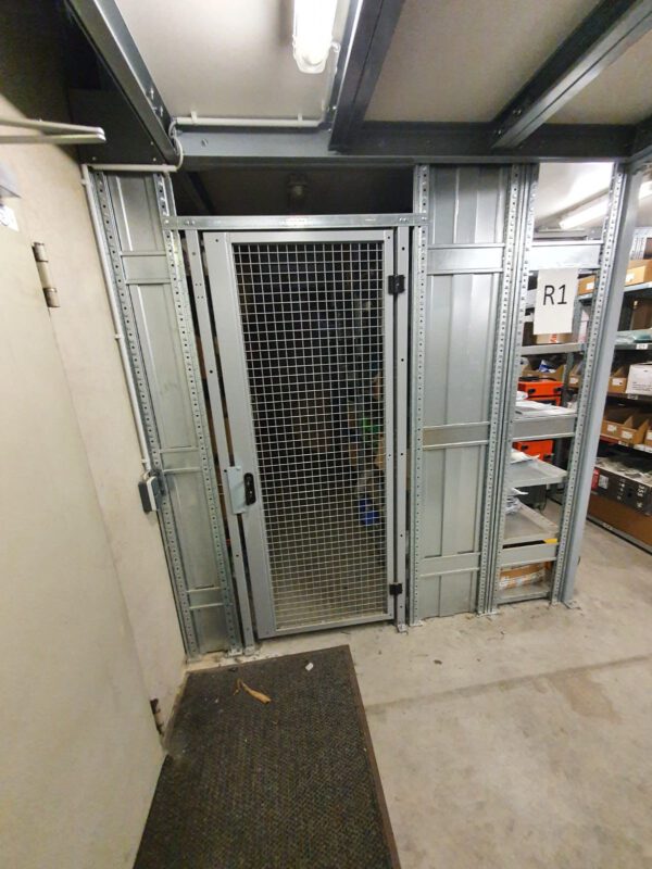 2 geschossige Fachbodenregalanlage, SSI Schäfer, ca 116 Felder lagertechnik
