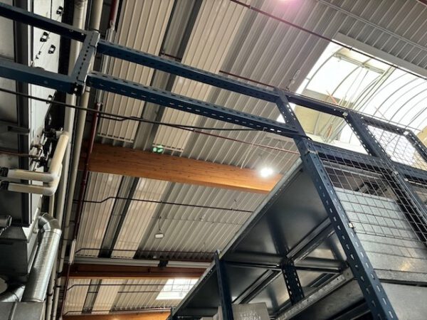 37 Felder Fachbodenregale, Rahmenhöhe 3m, Tiefe 59cm – Bild 10