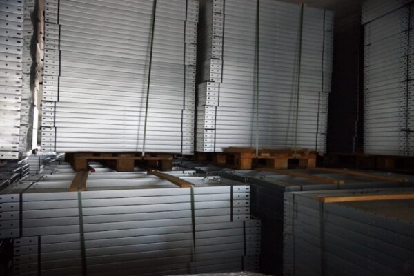 554 Stück Fachböden für Regalwerk / Berger, Typ Bert, 1m und 1,30m x 0,50m, 150kg, verschiedene – Bild 11