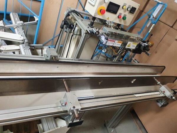Taktende Folienverpackungsmaschine, Beck mit Zusatzdrucker – Bild 5