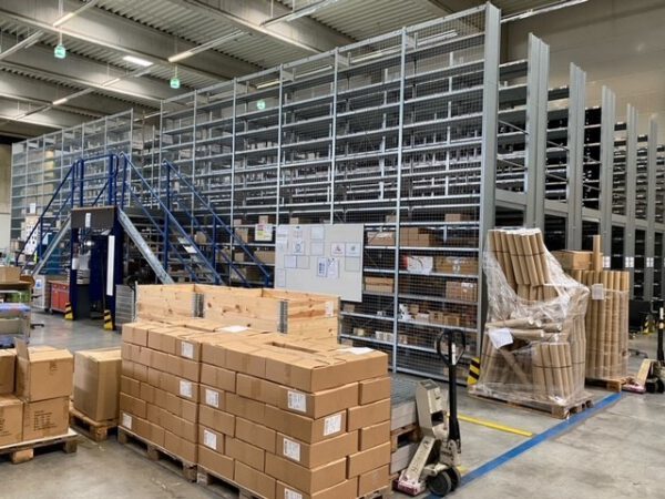 Kleine Fachbodenregalanlage, Bito, 1,30m x 0,30m, ca. 288 Felder, 5m Höhe – Bild 14