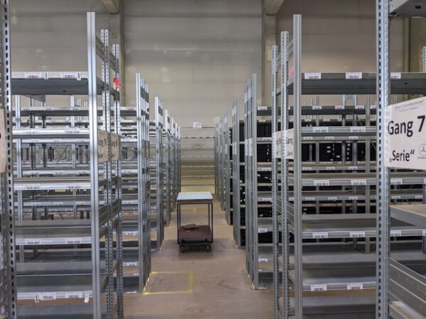 Kleine Fachbodenregalanlage, Bito, 1,30m x 0,30m, ca. 288 Felder, 5m Höhe – Bild 9