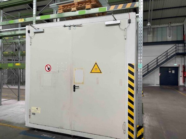 Großer Gefahrstoffschrank lagertechnik