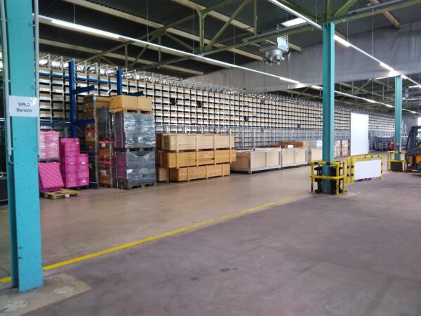 ATL (Automatisches Kleinteiletablarlager) mit 14 880 Stellplätzen - gebraucht - :