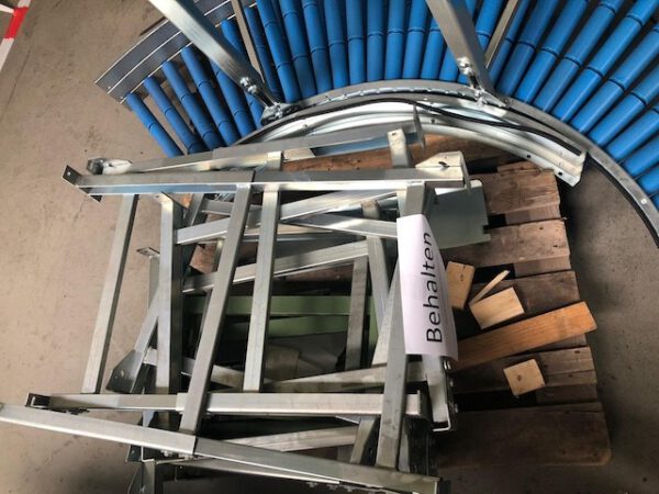 Kunststoffrollenbahn, ca. 8m + 2 Kurven, Füße – Bild 7