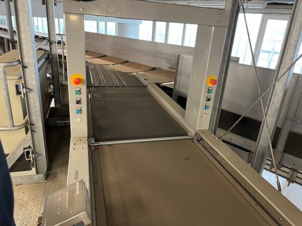 Kippschalensorter, dematic, inkl. Kartonfördertechnik, 78 Sorterendstellen – Bild 9