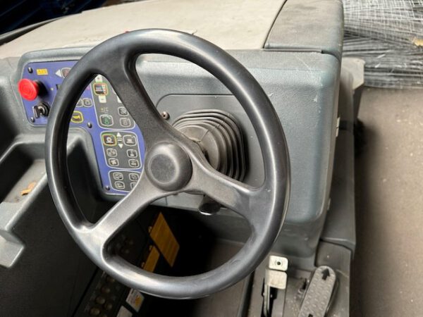 Kehr-Scheuer-Saugmaschine, Nilfisk, CS7000, – Bild 14