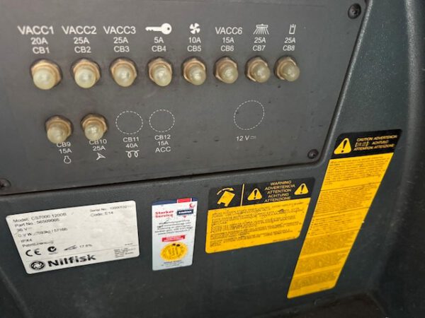 Kehr-Scheuer-Saugmaschine, Nilfisk, CS7000, – Bild 15