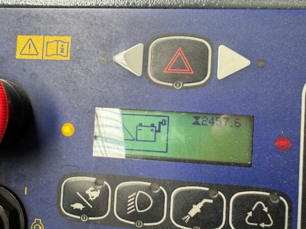Kehr-Scheuer-Saugmaschine, Nilfisk, CS7000, – Bild 24