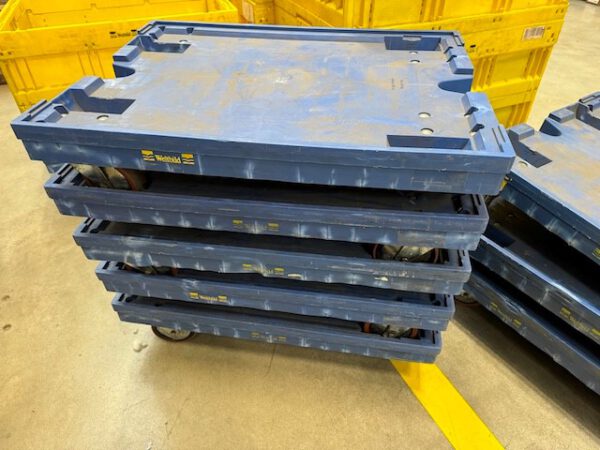 2.000 Stück, Kunststoff, Rolluntergestell / Rollwagen / Transportroller für Kisten, Fläche 80 x 60cm (z.B.: für Kisten 80 x 60cm oder auch Kisten 60 x 40cm )