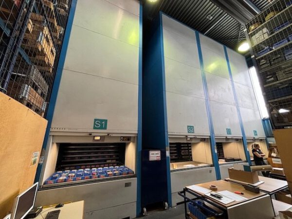 3 Stück Liftsysteme, Shuttle NT, Kardex, 270kg / Tablar, ca. 7,50m hoch