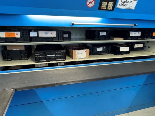 Lagerpaternoster, Kardex, 170kg / Gondel, 4,40m hoch, 27 / 28 Gondeln – Bild 2