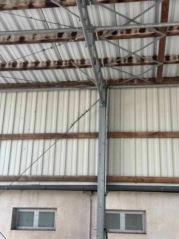 2 Lagerhallen, Satteldach, 280m2 und 72m2 lagertechnik