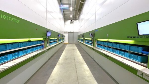 22 Stück Liftsysteme, Kardex Megamat, 327kg / Tablar, ca. 6,60m – 7,11m, Tablargröße: ca. 2,04m x 0,61m lagertechnik