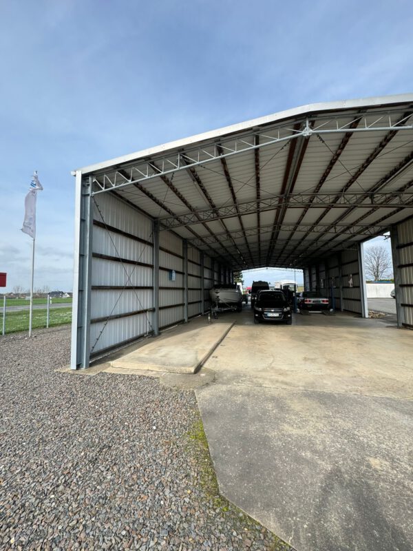 2 Lagerhallen, Satteldach, 280m2 und 72m2 lagertechnik