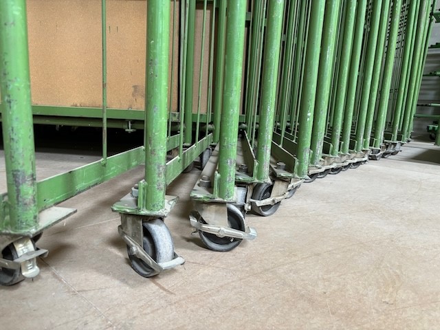 35 Stück Multiboxen (Art Corletten), Koch zwei Größen und ca. 30 St. Polsterwagen lagertechnik 35 Stück Multiboxen (Art Corletten), Koch zwei Größen und ca. 30 St. Polsterwagen – Bild 3