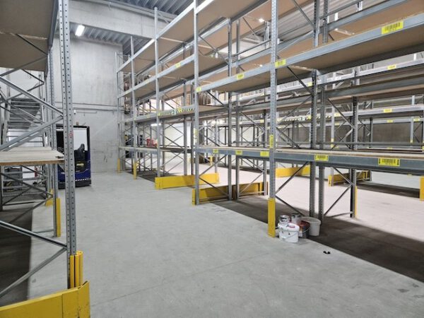 Palettenregal 6m hoch, Dexion, 1.000kg / Palette, ca. 372 Stellplätze
