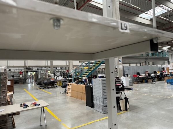 4x Packtisch, höhenverstellbar mit Ordnungssystem für z.B. Leerkartonagen – Bild 12