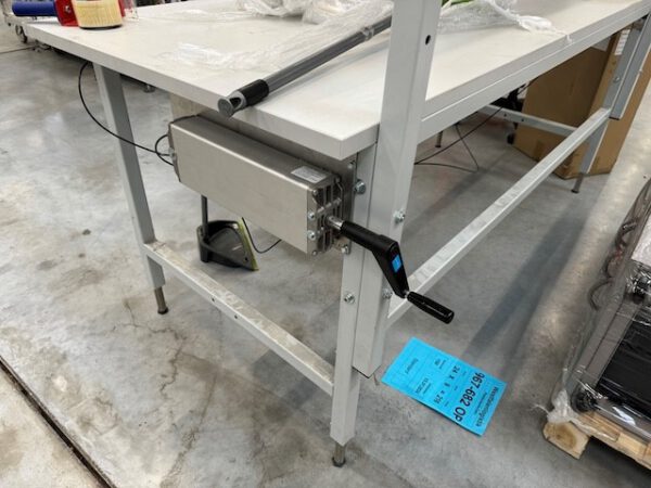4x Packtisch, höhenverstellbar mit Ordnungssystem für z.B. Leerkartonagen – Bild 16
