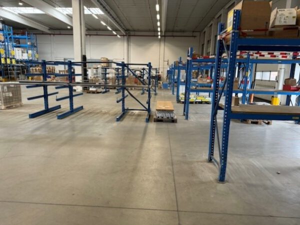 7 Stück Palettenregal / Weitspannregal je 2 Felder mit Spanplatten, Höhe ca. 2,50m, – Bild 2