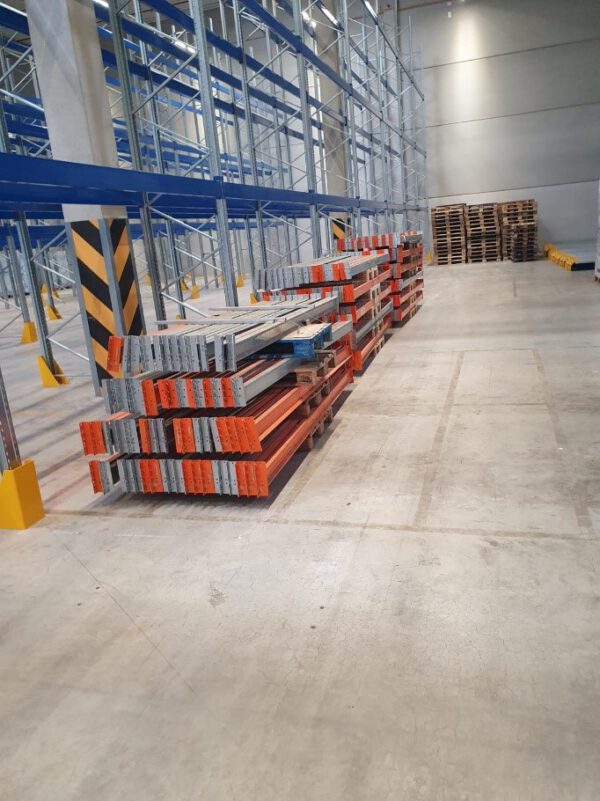 Palettenregal, Dexion, ca. 7,50m hoch, 616kg / Palette, 3m Traversenlänge ideal bei überbreiten Paletten, max. 2.200 Stellplätze – Bild 26