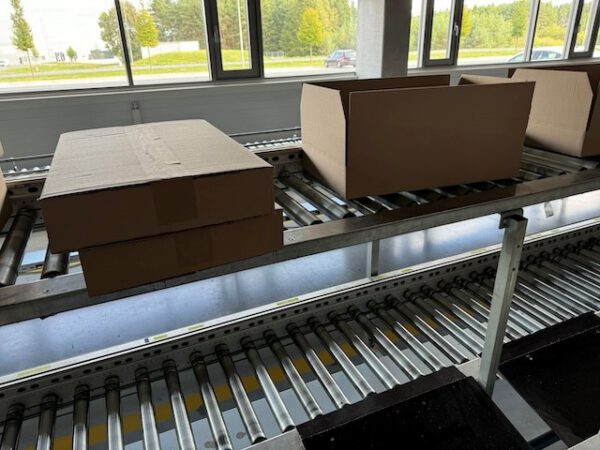 38m angetriebene Rollenbahn in 2 Ebenen (2x ca. 19m) – Bild 14