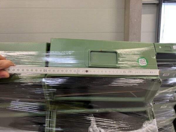 9.000 Stück Sichtlagerstapelkisten, Metall, ähnlich Typ: 14/7-2, ca. 50 x 30 x 20cm, mit Tragstab – Bild 3