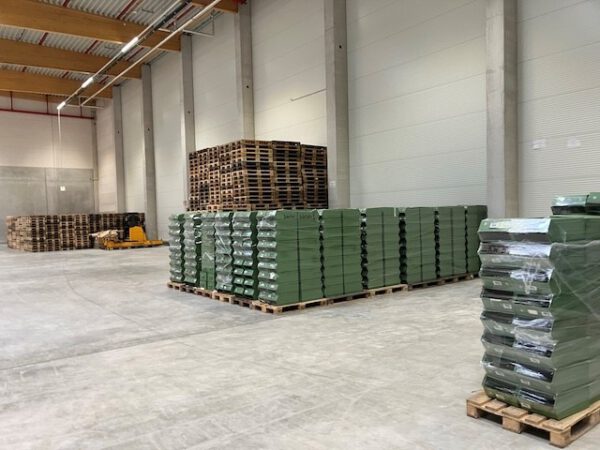 9.000 Stück Sichtlagerstapelkisten, Metall, ähnlich Typ: 14/7-2, ca. 50 x 30 x 20cm, mit Tragstab – Bild 4