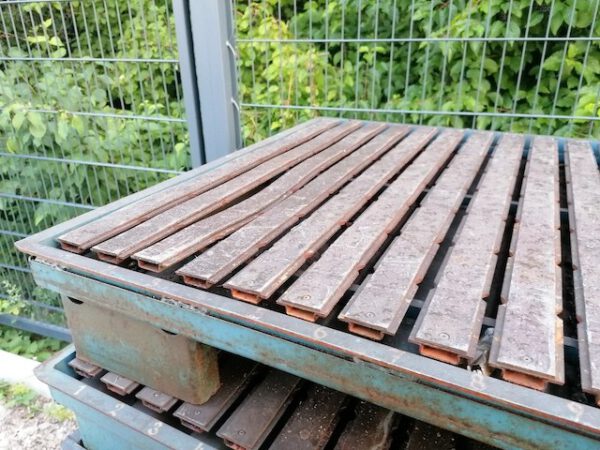 30 Stück Stahlpaletten – Bild 2
