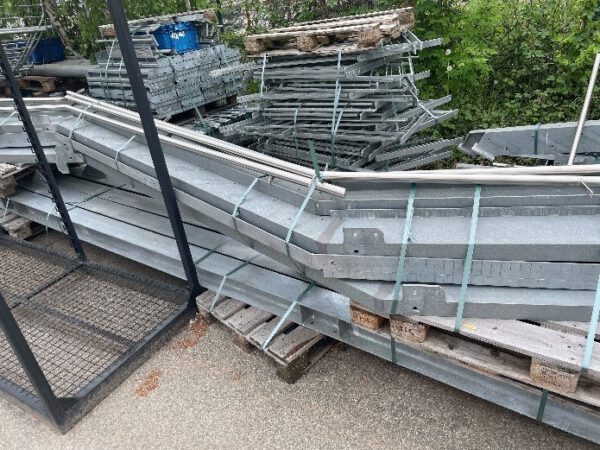 Treppe / Treppenhaus, feuerverzinkt, ca. 6,30m hoch – Bild 10