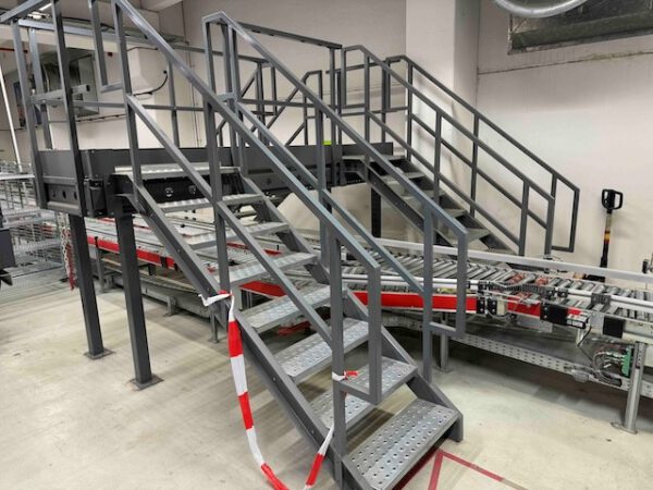 Übergang / Treppe / Überstieg, 3 Treppen – Bild 3