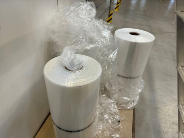 Vollautom. Verpackungsmaschine für Hängetextilien, Polypack -Vollautomat, 40XS mit bis zu 500 Vp/h, inkl. Zuführstrecke für Hängetextil – Bild 13
