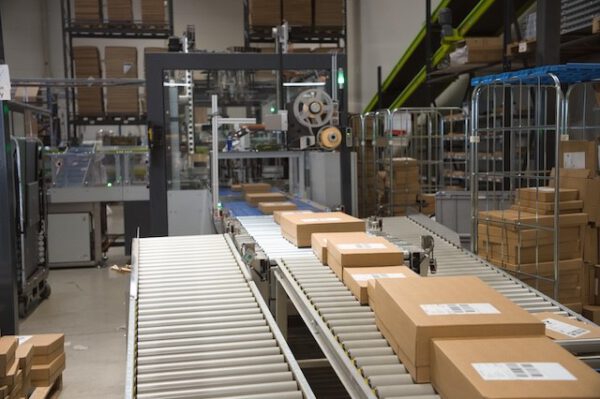 Vollautom. Kartonverpackungsmaschine, individuelle Erstellung der Kartongröße pro Versandgut, Sparck, CVP Everest – Bild 16
