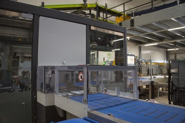 Vollautom. Kartonverpackungsmaschine, individuelle Erstellung der Kartongröße pro Versandgut, Sparck, CVP Everest – Bild 6