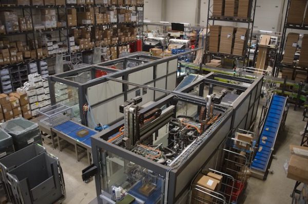 Vollautom. Kartonverpackungsmaschine, individuelle Erstellung der Kartongröße pro Versandgut, Sparck, CVP Everest – Bild 8