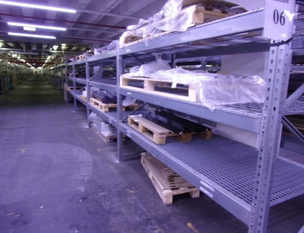 Palettenregal, Dexion, ca, 2m hoch, 800kg / Palette, ca. 1920 Palettenstellplätze – Bild 13
