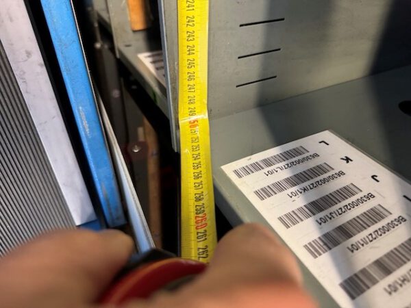 1 - 2 Stück Lagerpaternoster, Kardex, 170kg / Gondel, 4,40m hoch, 27 / 28 Gondeln – Bild 17