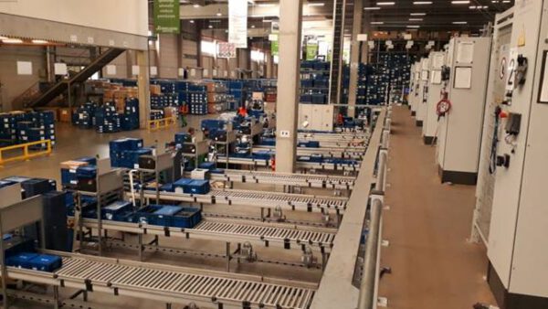 AKL mit 94.000 Behälterplätzen, max. 30kg/Behälter, 7 Gassen, 600 Behälter / Std. - gebraucht - : – Bild 3