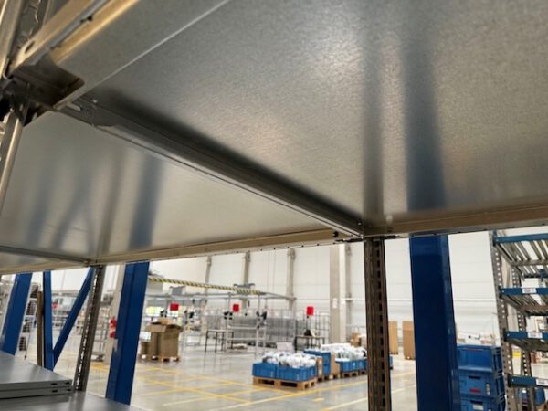 29 Felder Fachbodenregale Jungheinrich, Fachbodenmaße 1,30m x 0,80m und 1m x 0,80m – Bild 18