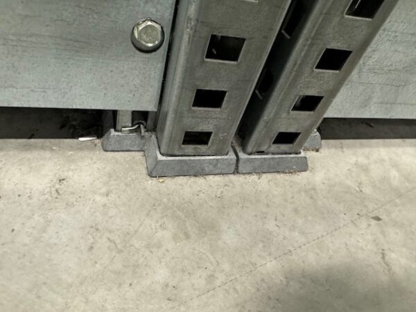Fachbodenregale, Rauscher, verschiedene Rahmenhöhen, über 400 Felder in Höhe 2,50m, Fachböden 1m x 0,60m – Bild 2