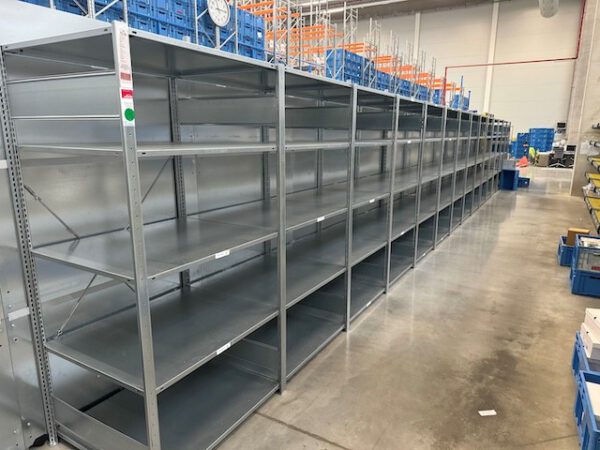 29 Felder Fachbodenregale Jungheinrich, Fachbodenmaße 1,30m x 0,80m und 1m x 0,80m – Bild 23