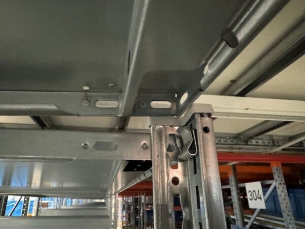 29 Felder Fachbodenregale Jungheinrich, Fachbodenmaße 1,30m x 0,80m und 1m x 0,80m – Bild 6