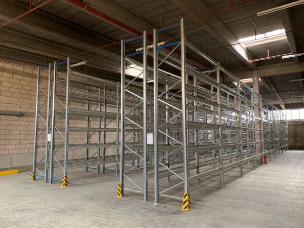 Palettenregal, Galler, ca. 2.800 Palettenstellplätze, Rahmenhöhe  ca. 4,50m, 1.000kg pro Palette – gebraucht - :