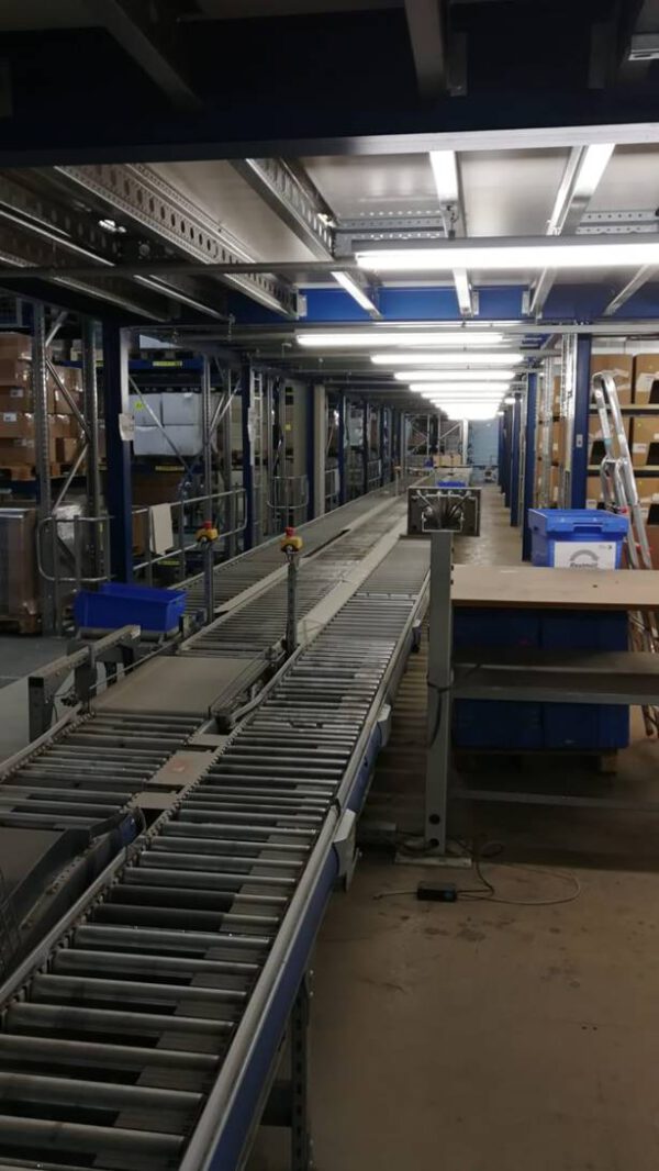 Fördertechnikanlage, angetrieben, Rollenbreite ca. 46cm, ca. 625m, – gebraucht -: